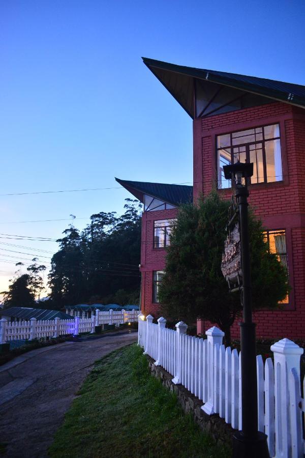 Royal Apartments Nuwara Eliya Buitenkant foto